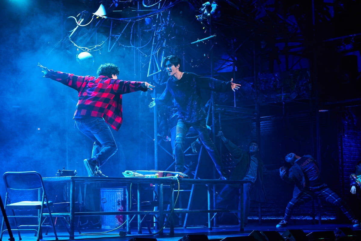 ミュージカル『レント』、若者たちの熱い叫びと共に劇場を満たす