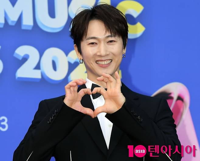 Former Employee of H.O.T.'s Jang Woo-hyuk Acquitted of Defamation Charges Amidst Assault Allegations