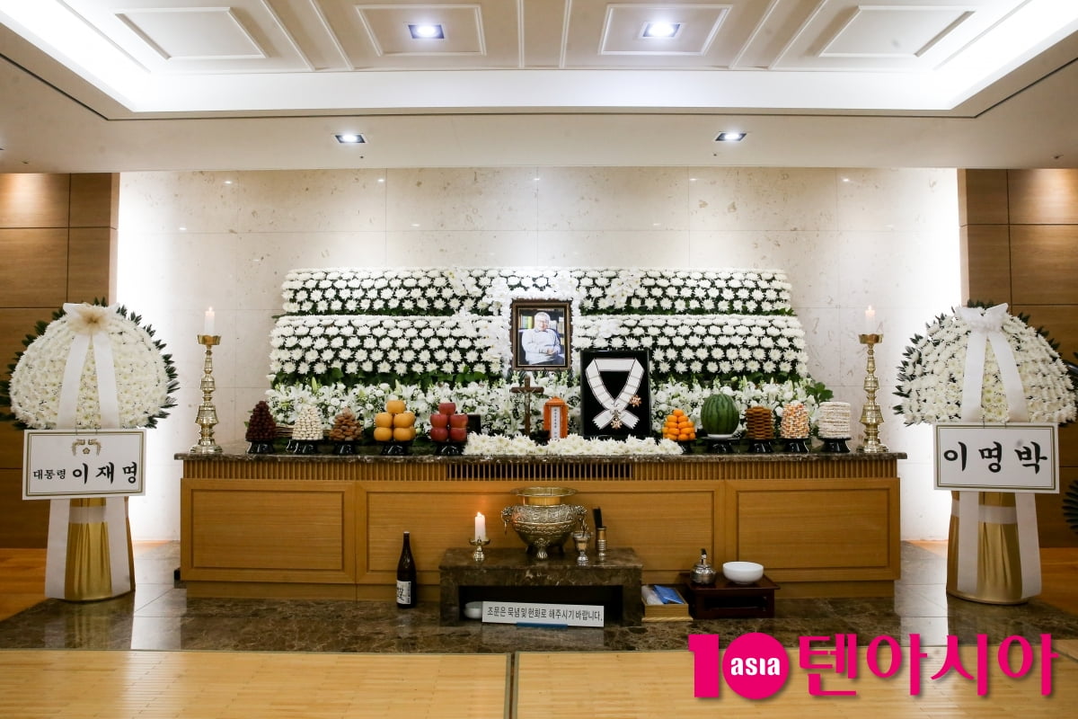 Legendary Actor Lee Soon-jae Passes Away at 91, Funeral Held at Seoul Asan Medical Center