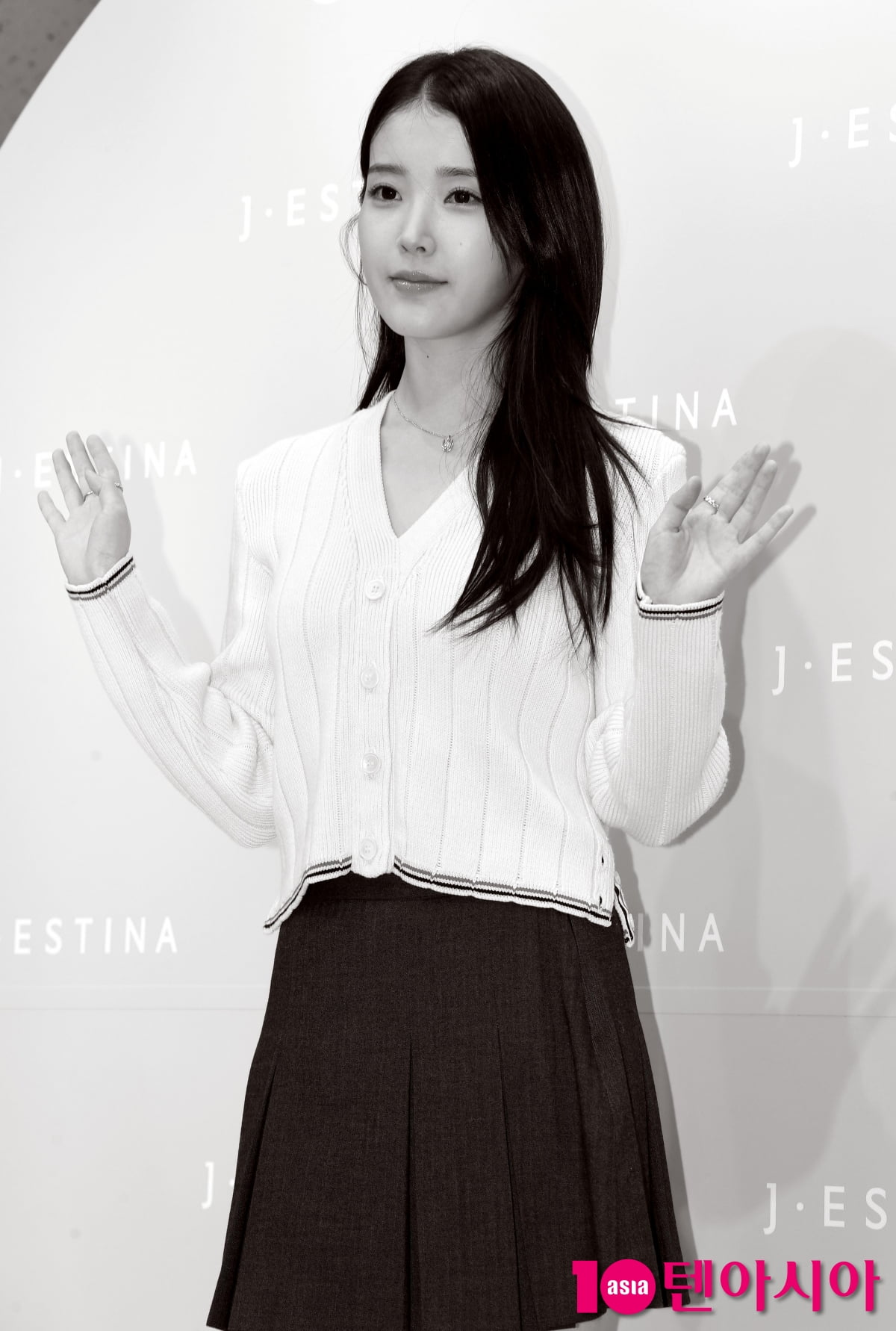 IU Shines at 'J&U Archive' Pop-Up Store Opening in Seoul