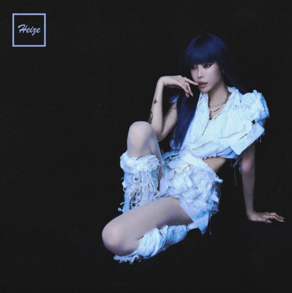 Heize Unveils Tenth Mini Album 'LOVE VIRUS Pt.1' Featuring I.M and Lee Chang-sub