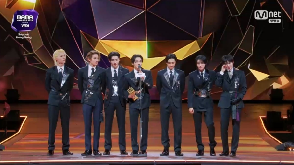ENHYPEN、5周年を前に「2025 MAMA AWARDS」で大賞受賞！ファンへの感謝と未来への決意を語る