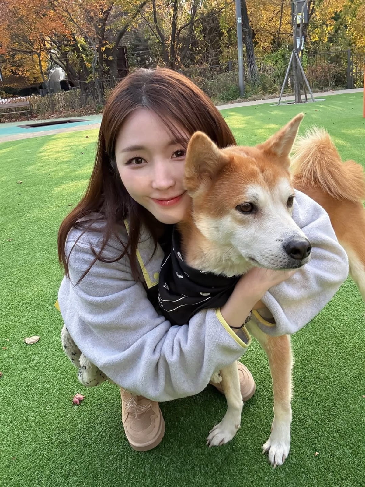 インフルエンサー ソン・ヘウン、愛犬との温かい日常を公開