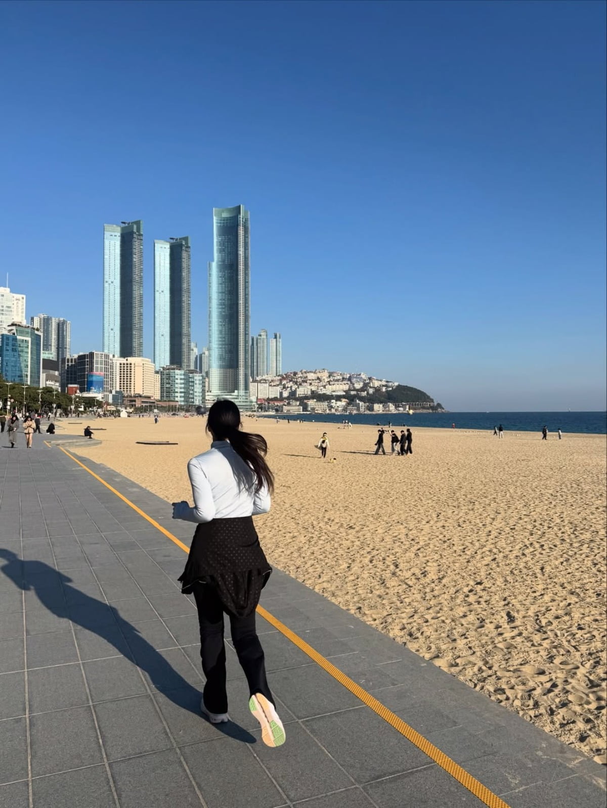 Korean Broadcaster Park Ji-yoon Enjoys a Relaxing Getaway in Busan Amid Personal Changes