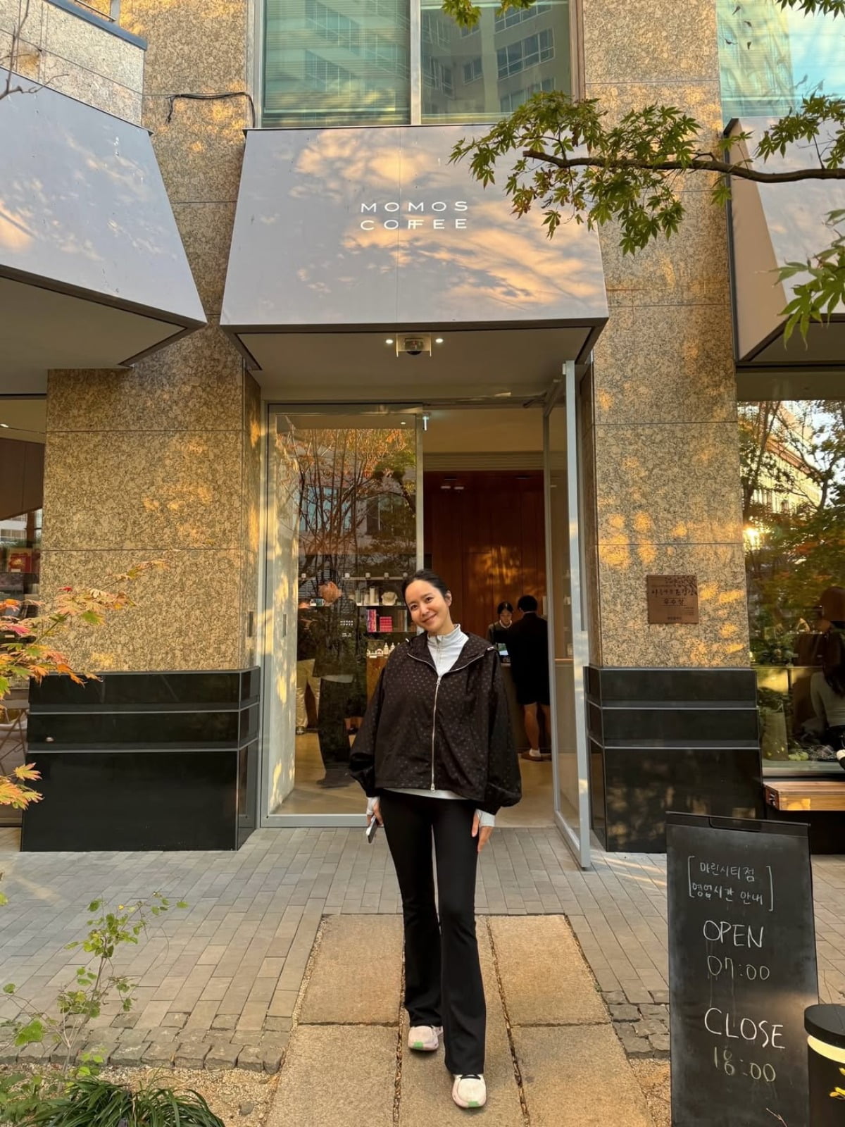 Korean Broadcaster Park Ji-yoon Enjoys a Relaxing Getaway in Busan Amid Personal Changes