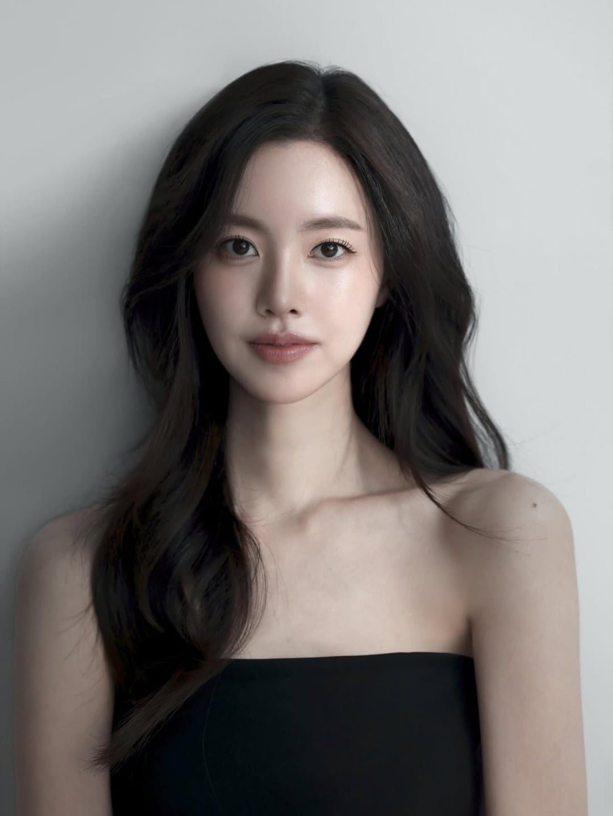 ジン・セヨン、新プロフィール写真で魅力発散！ファンから絶賛の声