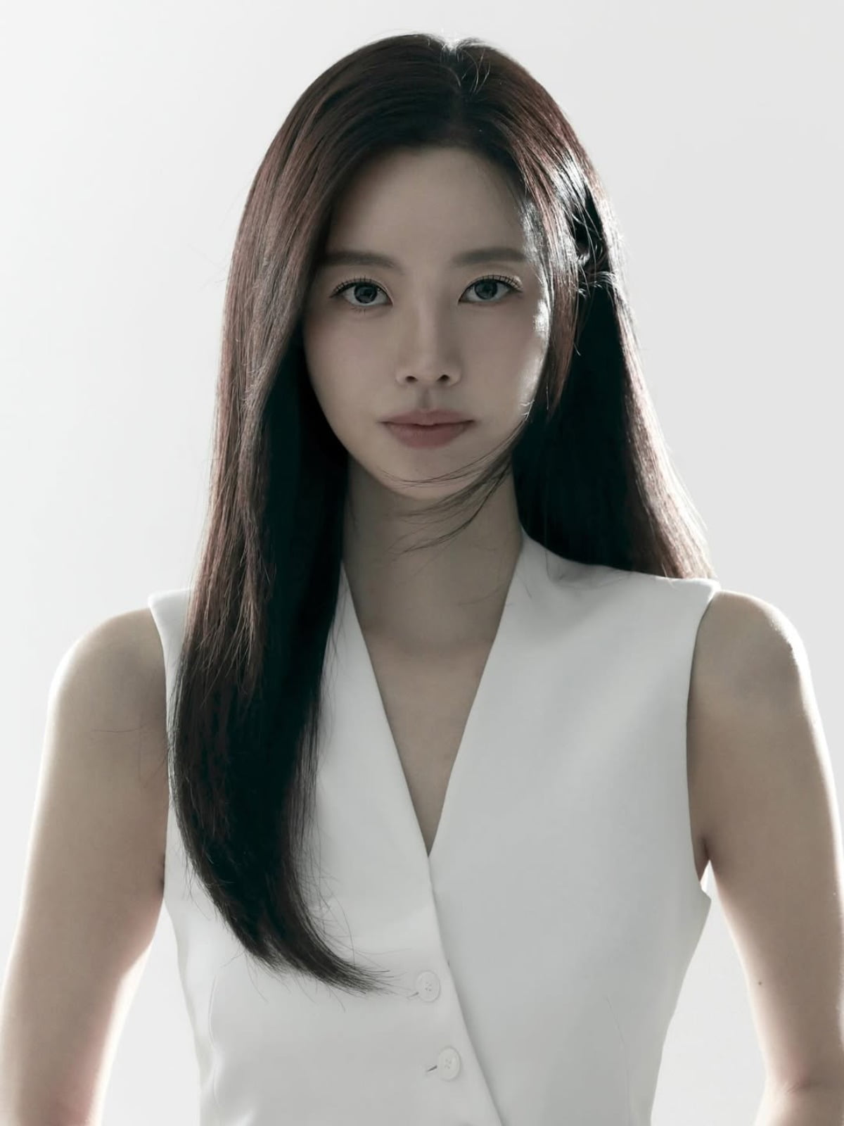 ジン・セヨン、新プロフィール写真で魅力発散！ファンから絶賛の声