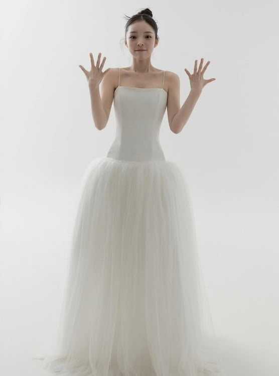 韓国芸能界、ハム・ウンジョン、パク・ジンジュ、ユン・ジョンスが結婚式を挙げる