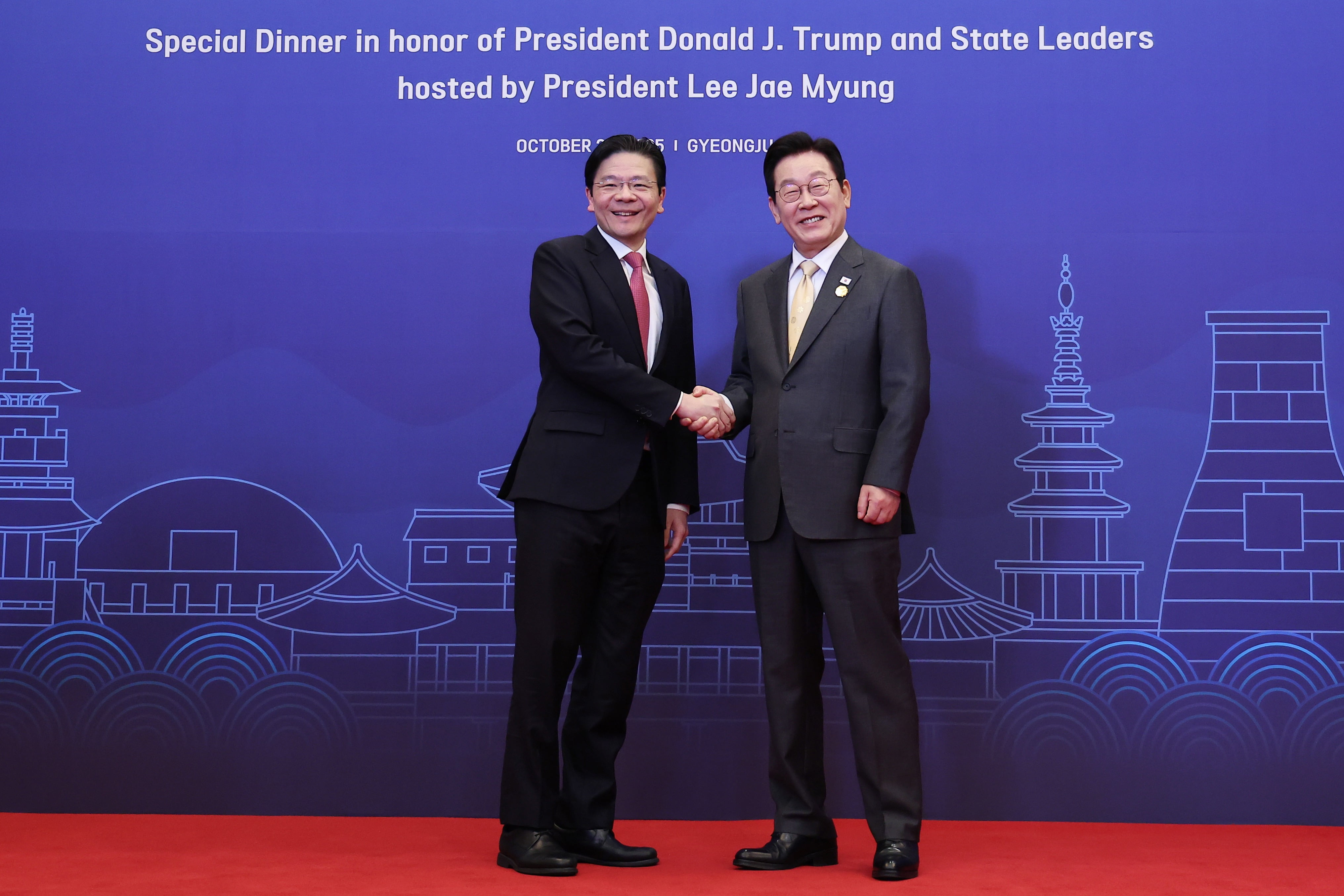 李대통령, 싱가포르 총리와 정상회담…新성장산업 협력논의