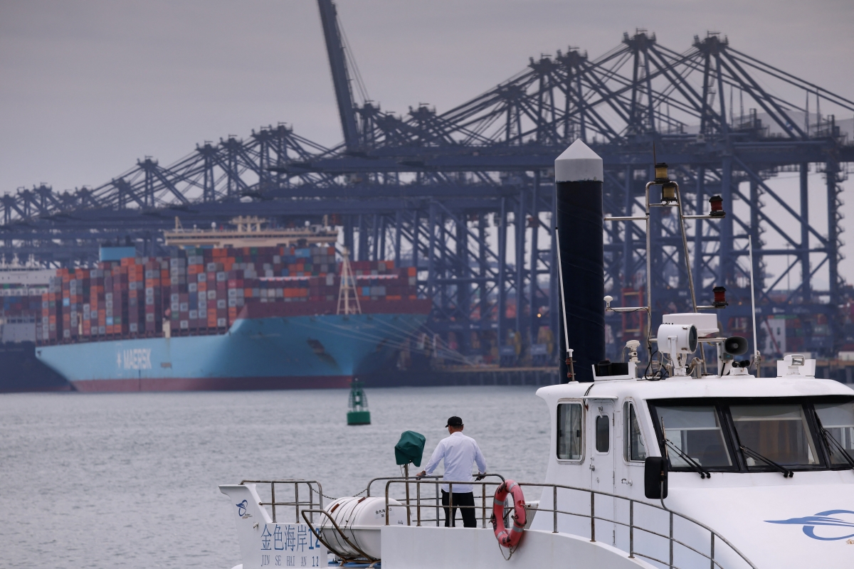 中, 한화오션 미국 자회사 제재 1년중단