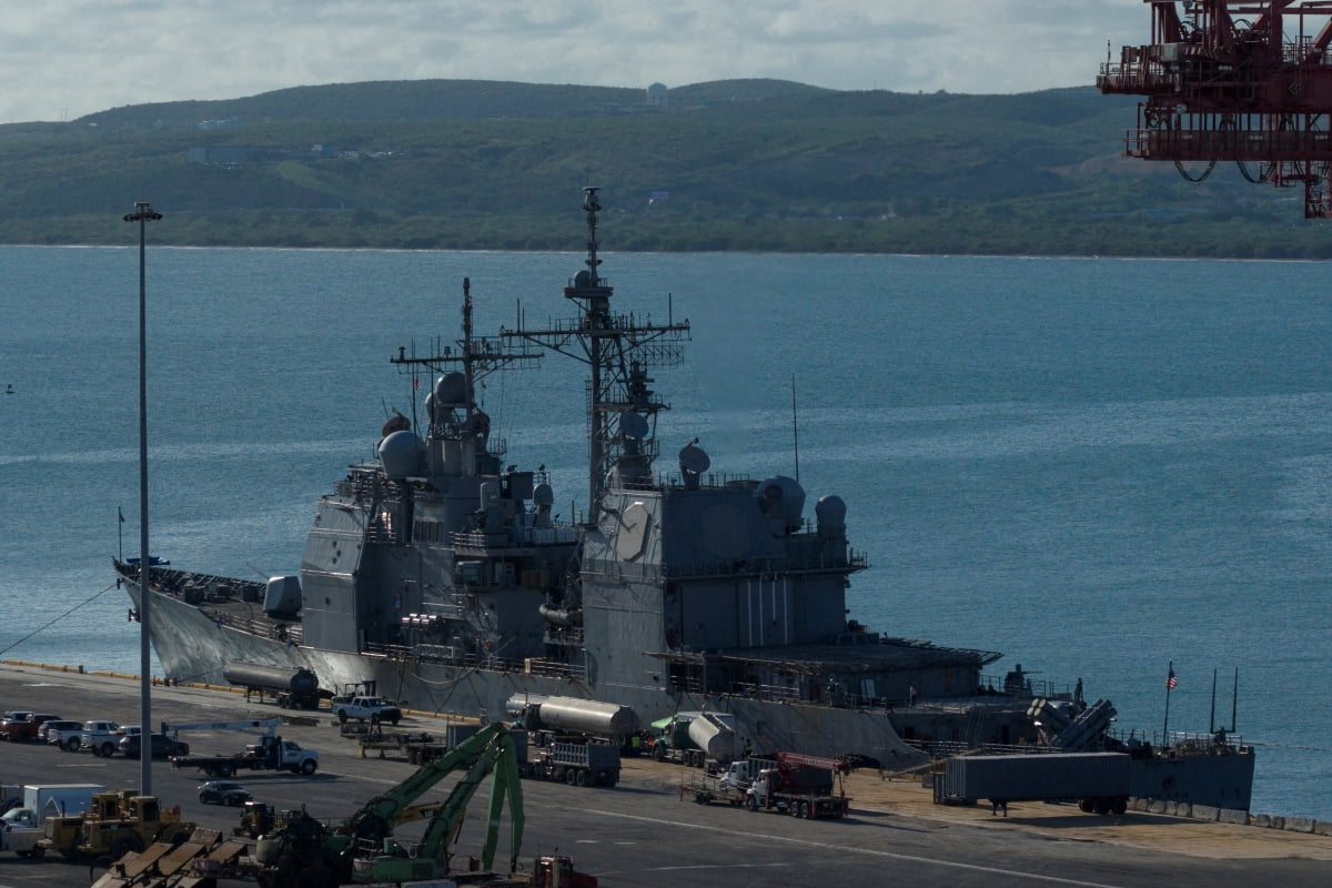 미군, 카리브해서 '마약운반' 의심선박 격침…3명 사망