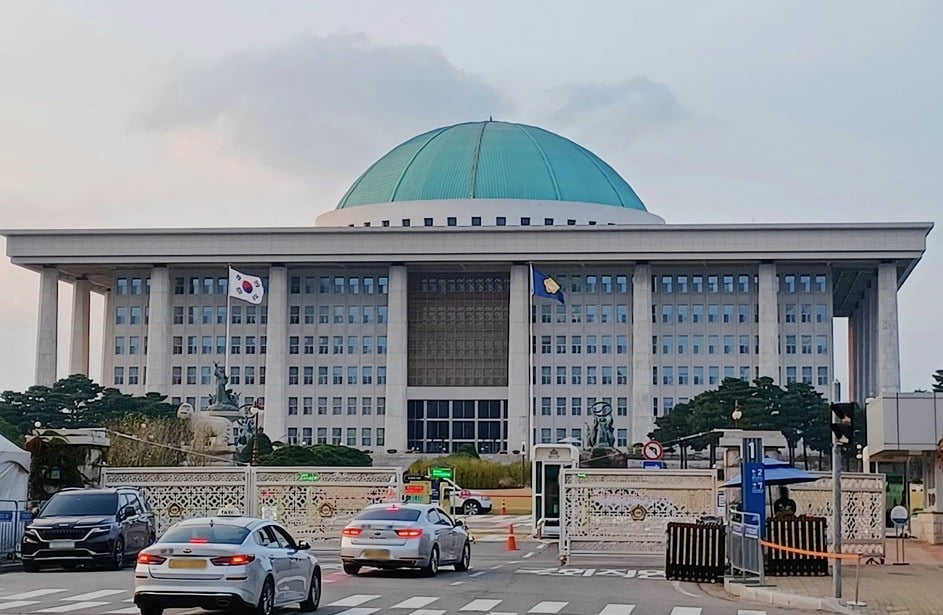 국회 법안소위 통과 관련 보도 이미지