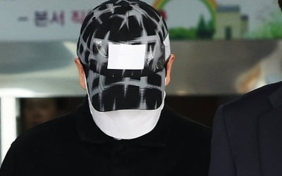 배우 이선균 수사정보 유출…전직 경찰관 징역 3년 구형