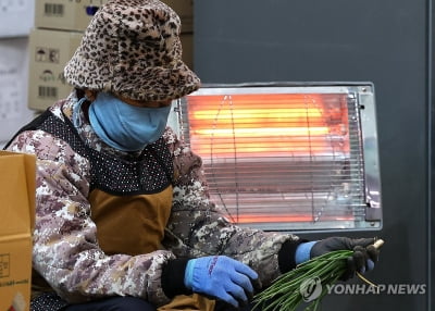 낮부터 기온 뚝…서해안·제주 등 비 소식