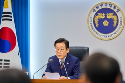 [속보] 李대통령, 내달 3일 외신기자회견…조희대 등 5부요인과 오찬도