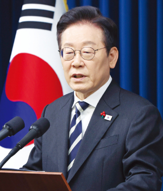 [단독] 李 대통령, 내일 손정의 만난다