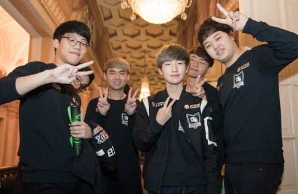 LoL e스포츠 12월 이벤트 대회 기사 이미지