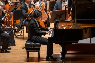 45만원 임윤찬 공연인데 쩌렁쩌렁 통화…최악의 '관크' 또 터졌다