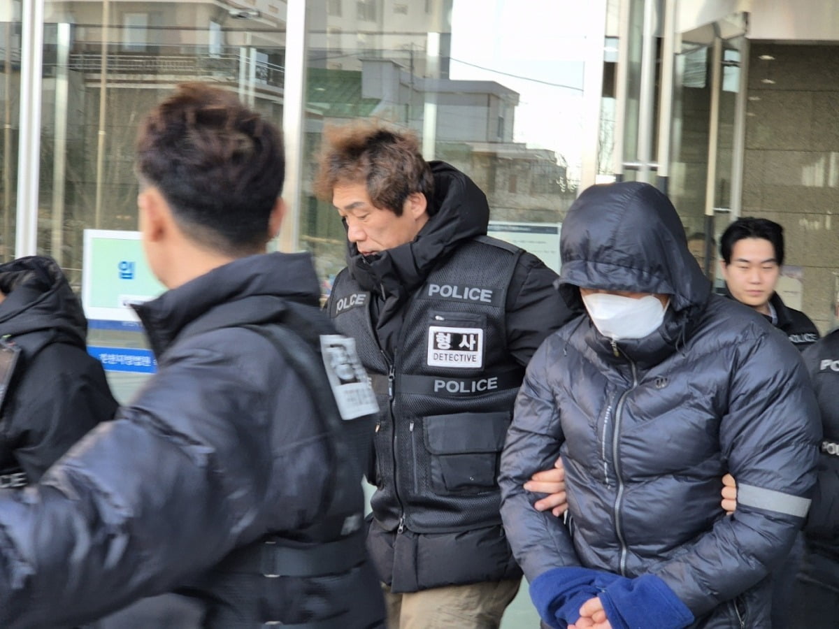 환경미화원 상대로 '계엄령 놀이' 한 양양군 공무원, 구속