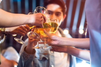 [단독] MZ세대 술 안 먹는다더니…와인도 '논알코올' 나온다