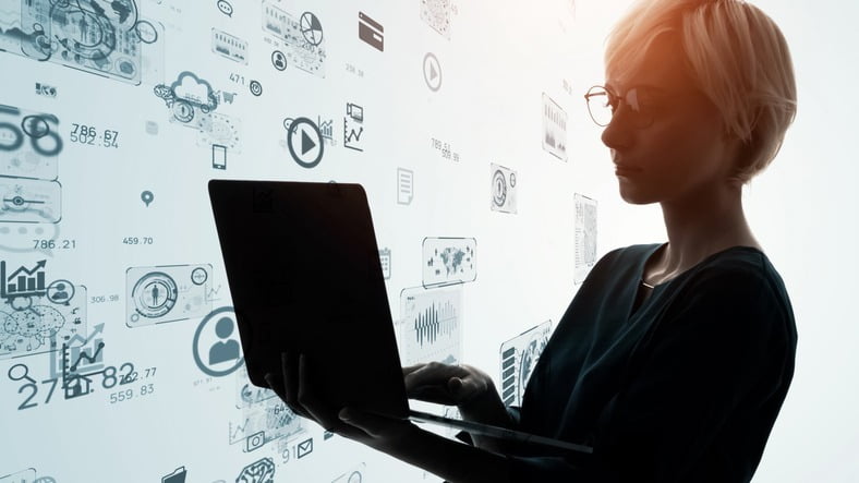 팀즈·슬랙 아성에 도전장…토종 협업툴 50만명 몰렸다는데, 왜?