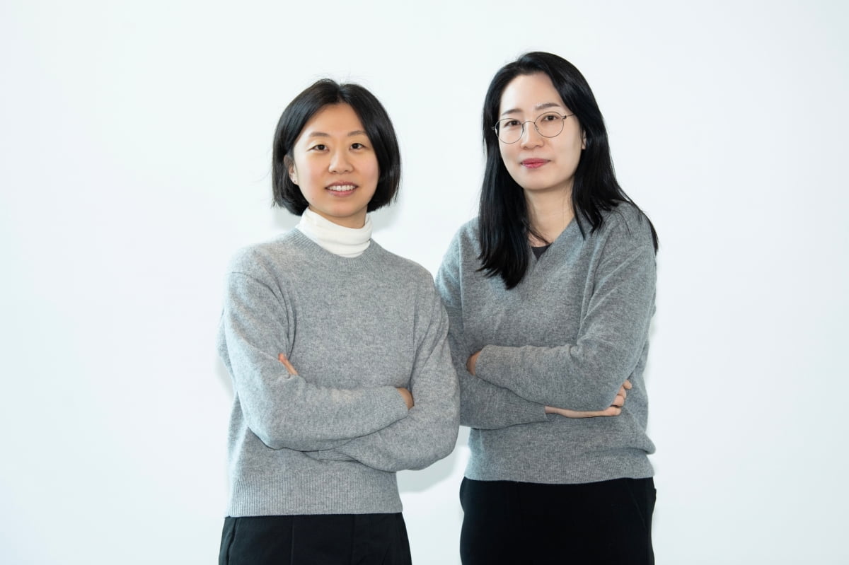 왼쪽부터 SBS 'TV동물농장' 유혜승 PD, 이윤주 작가/사진=SBS