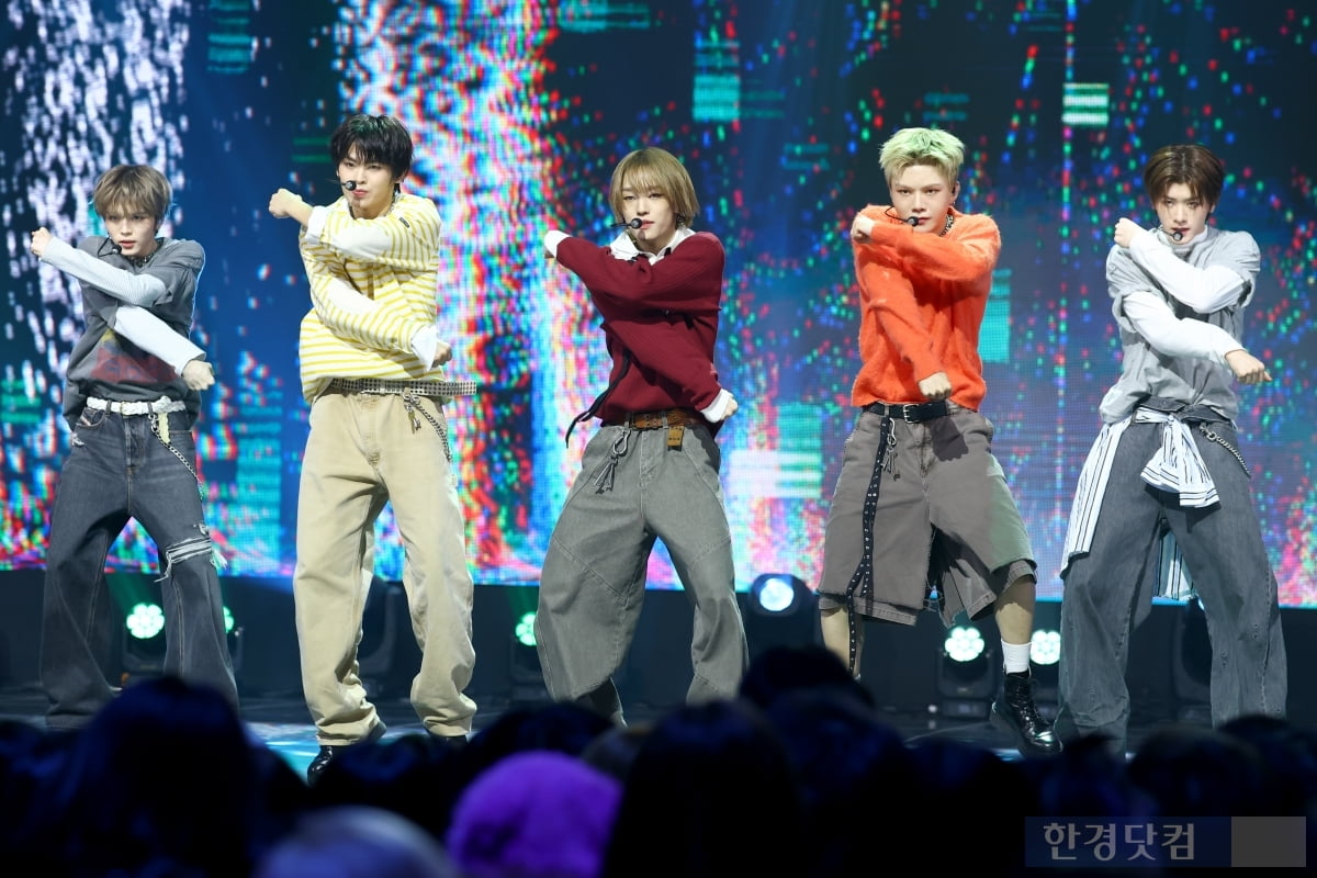 [포토+] AM8IC, '멋진 퍼포먼스에 눈길'