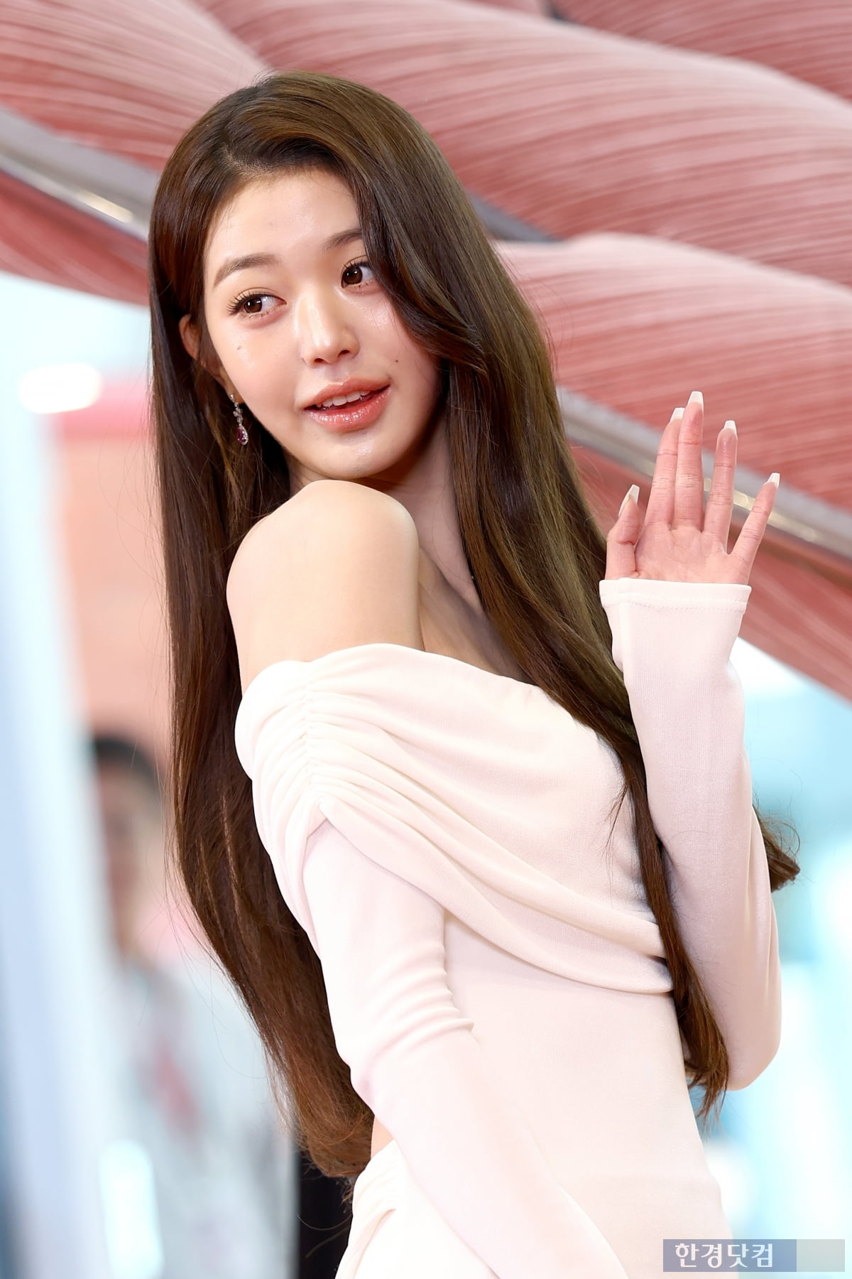 [포토+] 장원영, 눈부신 미모에 숨멎… '아름다워~'