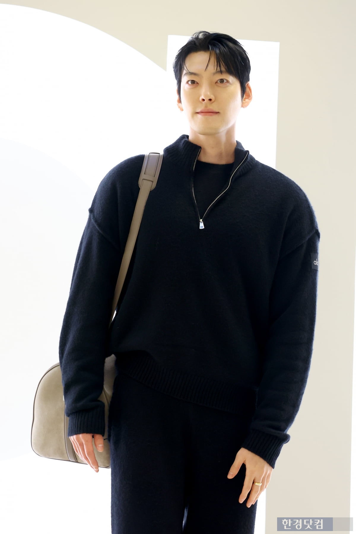 [포토+] 김우빈, '결혼 앞두고 더 멋있어졌네~'