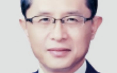 언론중재위원장에 최완주 변호사