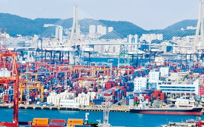 10월 해외투자, 경상수지의 3배…高환율 불렀다