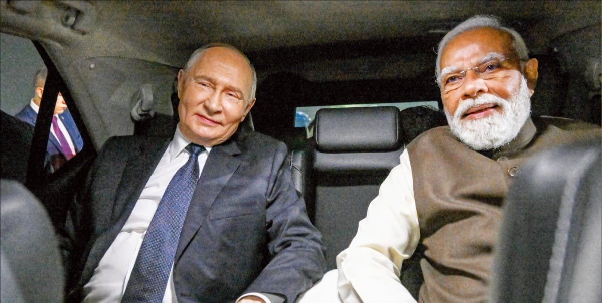 [포토] 푸틴, 4년만에 인도 방문 