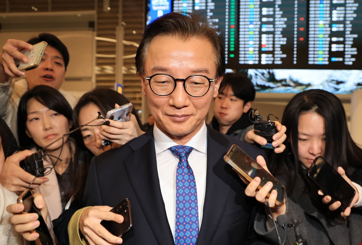 질문 받는 전재수 해양수산부 장관 사진=연합뉴스