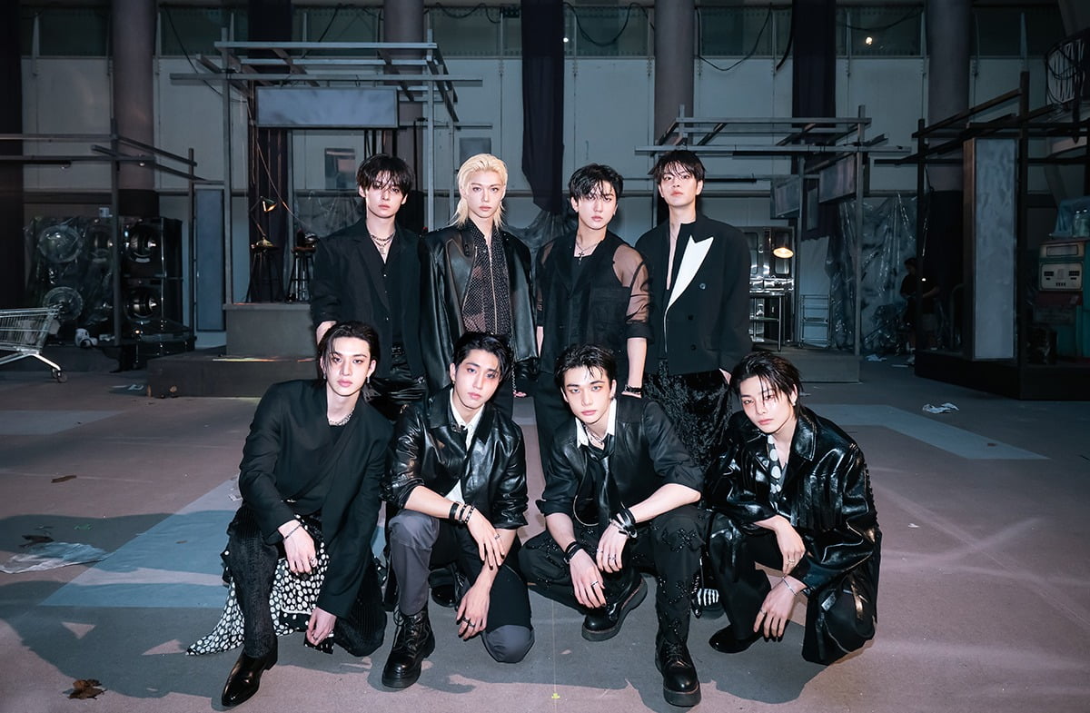 Stray Kids Achieve Eighth Consecutive No. 1 on Billboard 200 with 'SKZ IT TAPE: DO IT'
