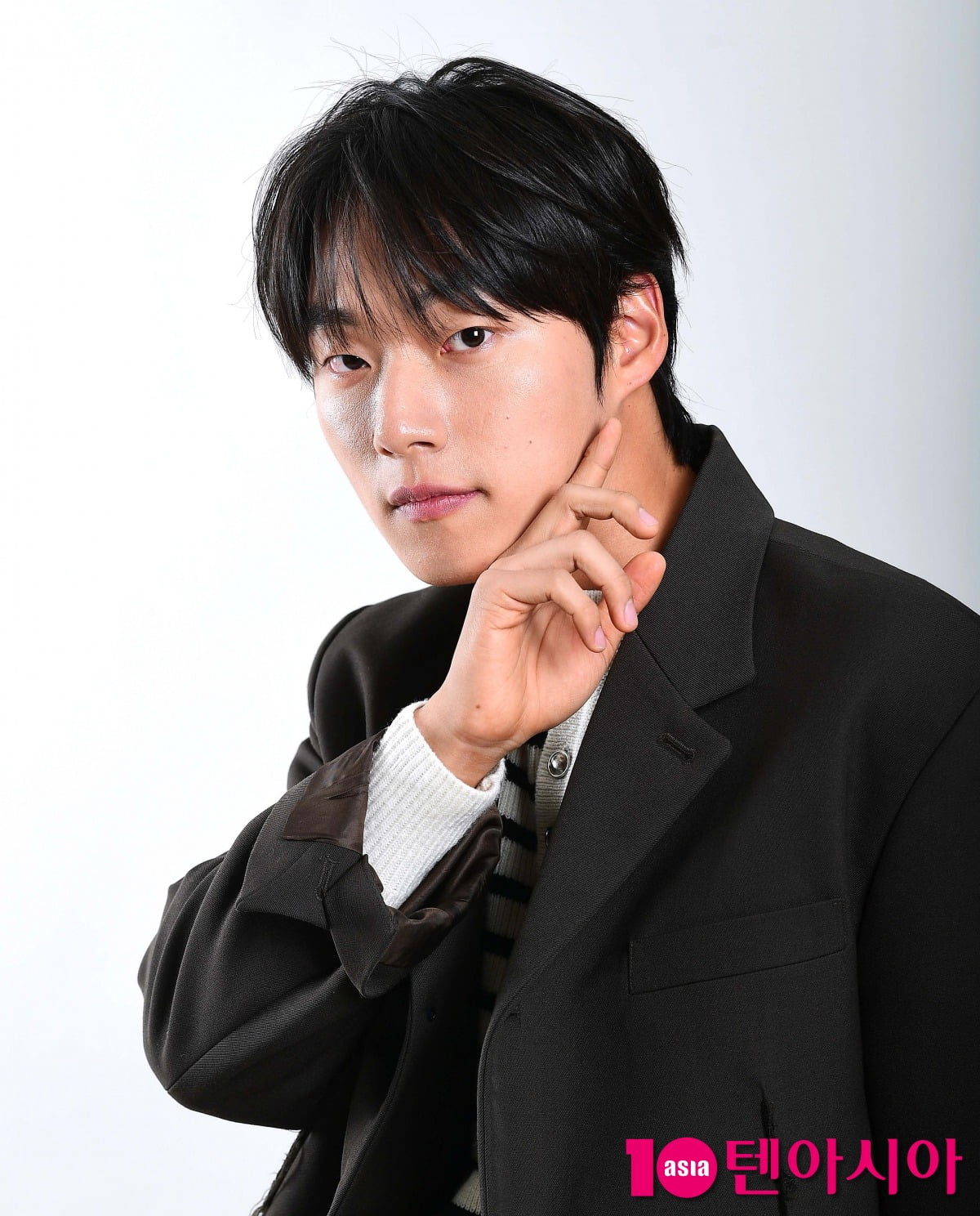 Rising Star Yoon Jae-chan Wins First Rookie Award at Daejeon Special Effects Film Festival