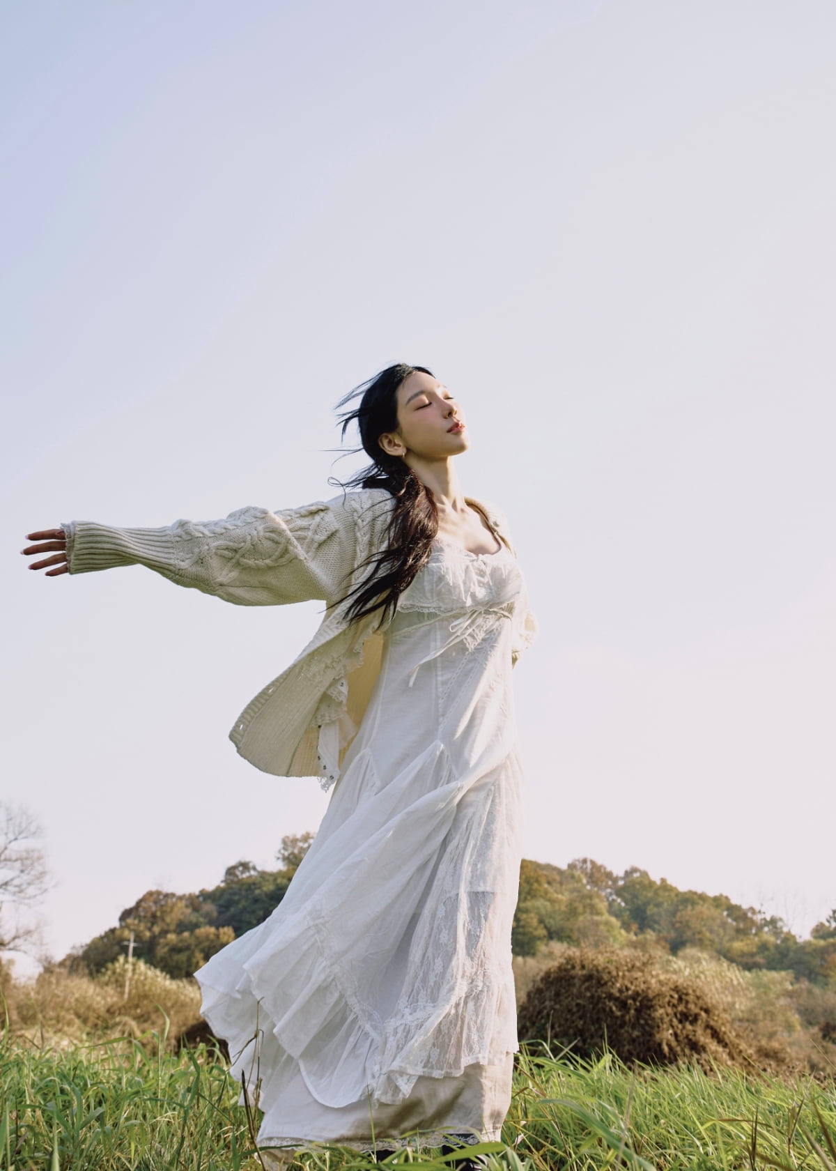 Taeyeon Celebrates 10 Years as a Solo Artist with 'Panorama: The Best of TAEYEON'