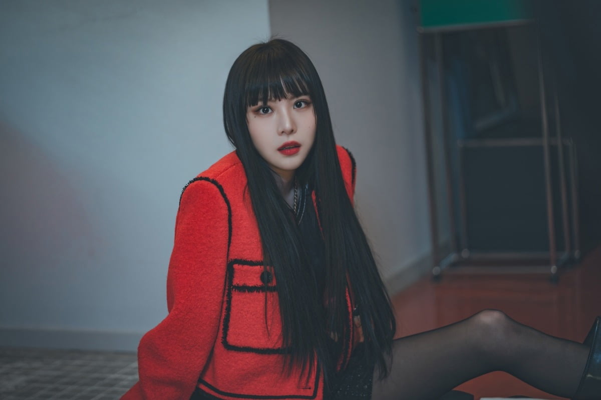Lee Yul-eum's Captivating Style Shines in 'Dear X', Streaming Success on Rakuten Viki