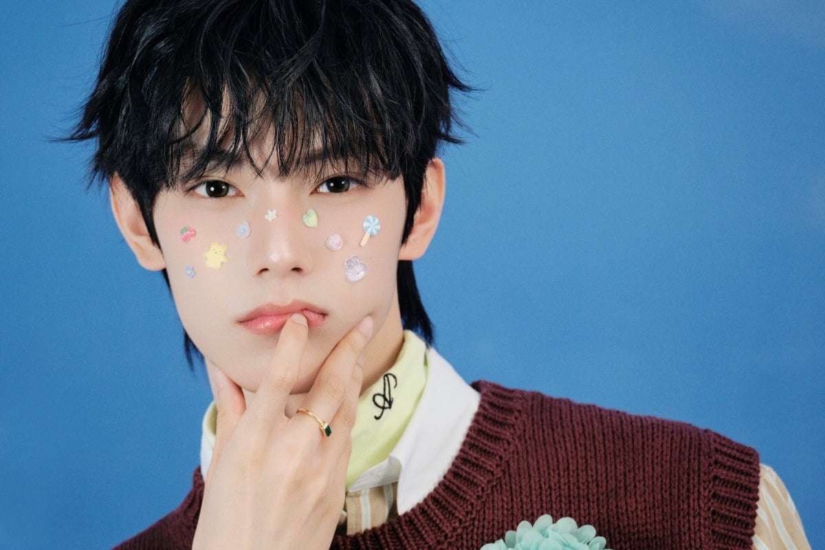 Choi Lip Woo's Debut Single 'SWEET DREAM' Tops Charts with Impressive Sales