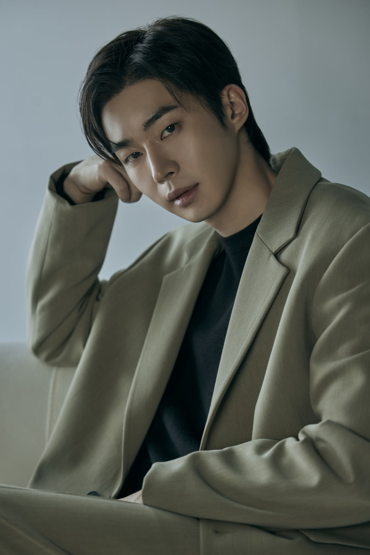 ム・ジンソン、『テプン商事』撮影の裏話を語る - キム・ミンハとのシーンでのハプニング