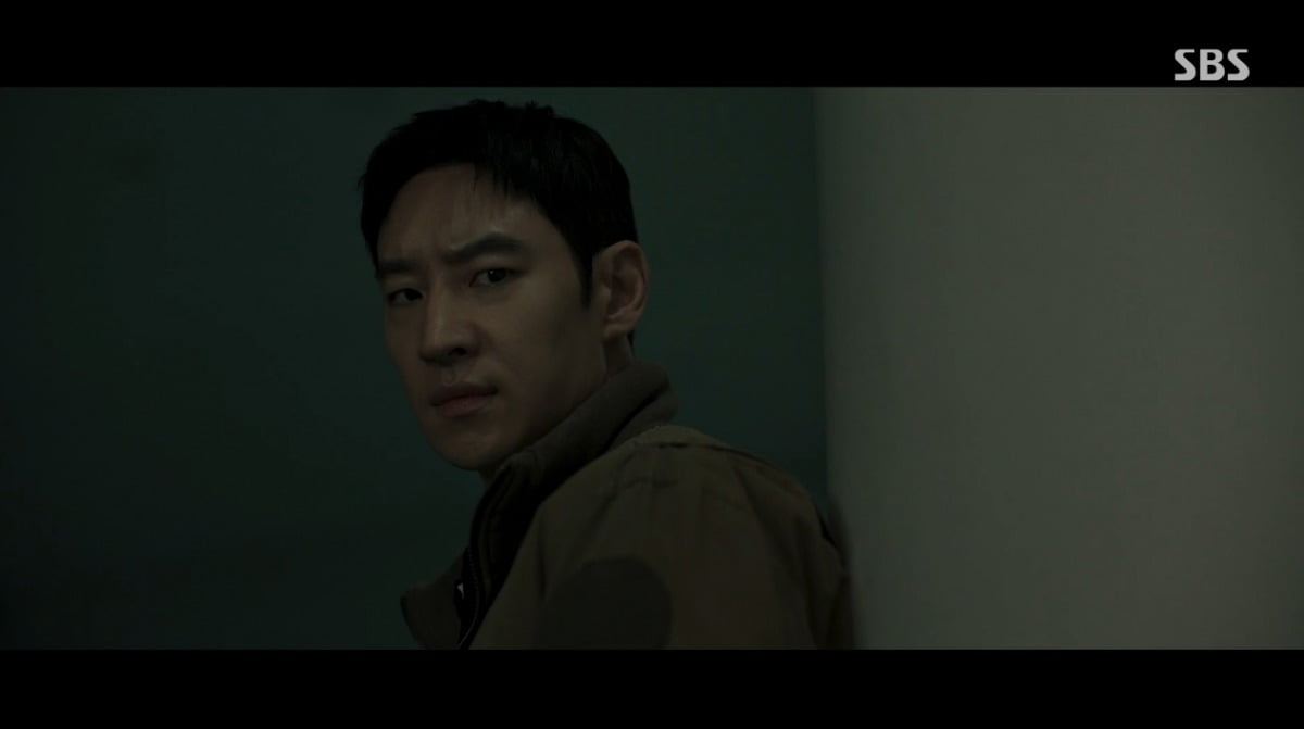 Lee Je-hoon Takes on a 15-Year-Old Cold Case in 'Taxi Driver 3'