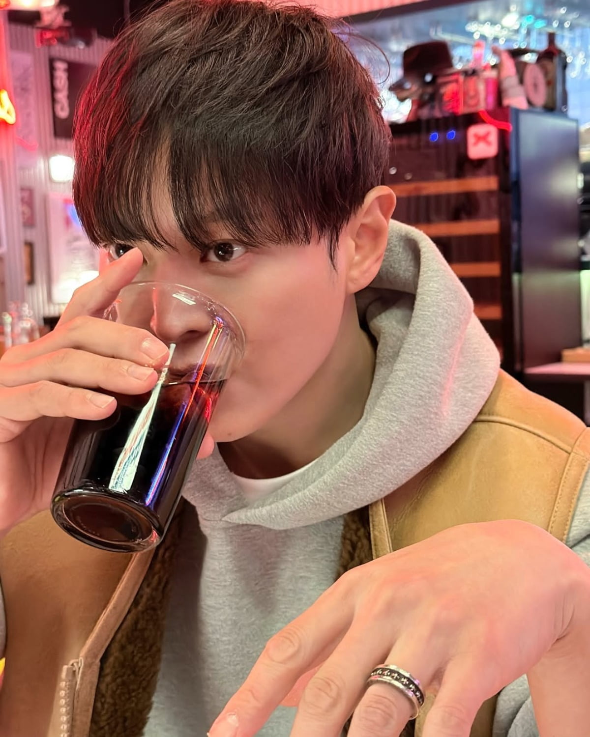 Korean Actor Joo Won Captivates Fans with Stunning Visuals and Charisma