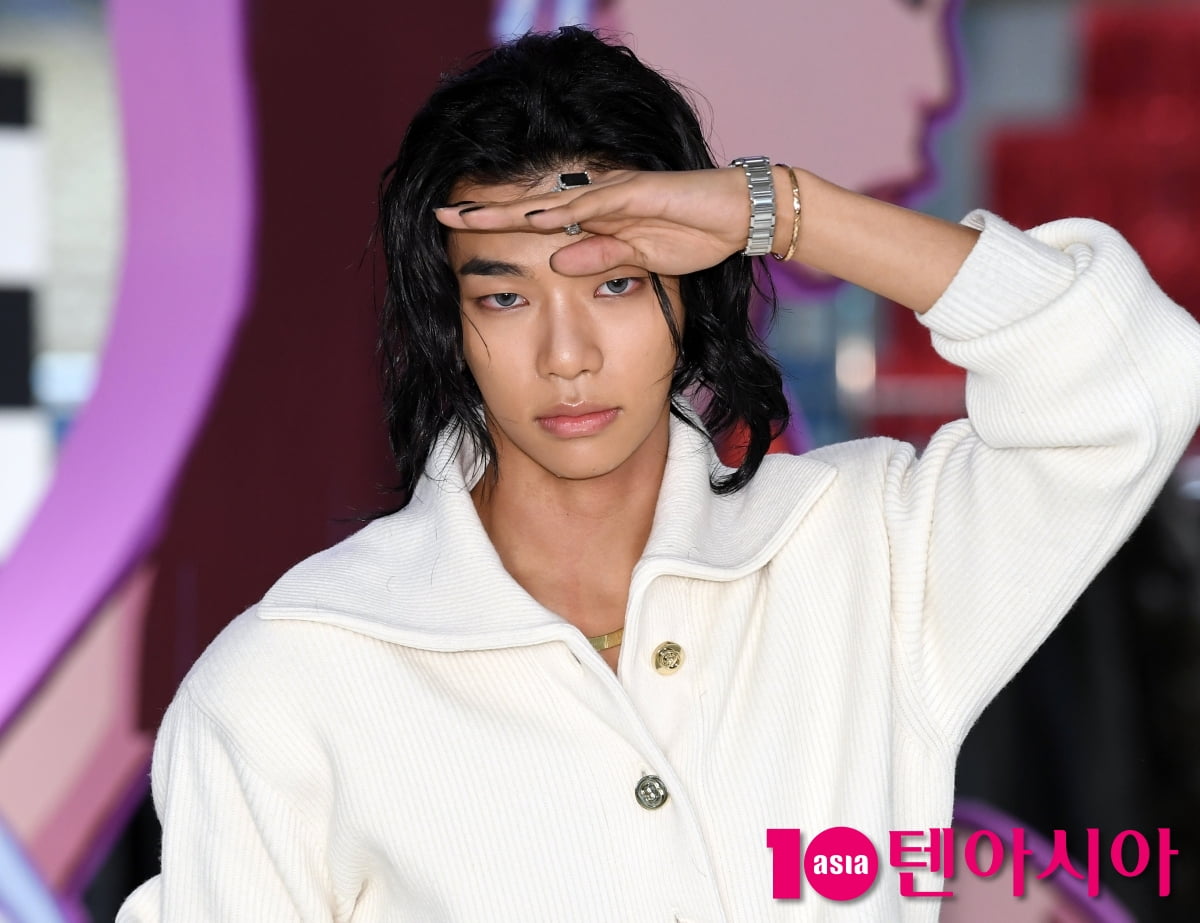 ALLDAY PROJECT's Tarzzan Shines at Pop-Up Store Event for Debut EP Release