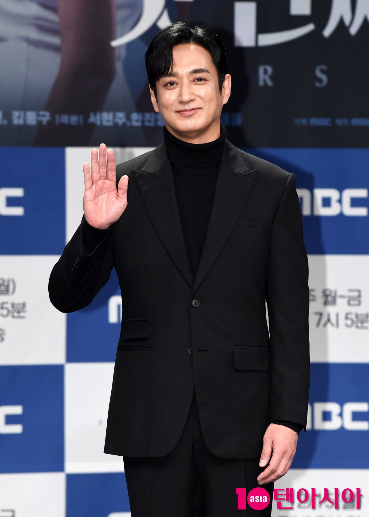 イ・ジェファン、MBC新ドラマ『最初の男』制作発表会に出席