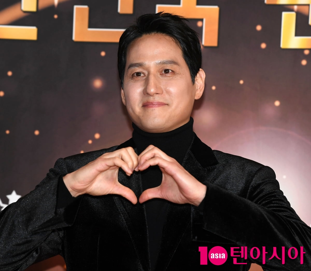 Actor Park Hae-jun Attends the 33rd Korea Culture and Entertainment Awards in Seoul