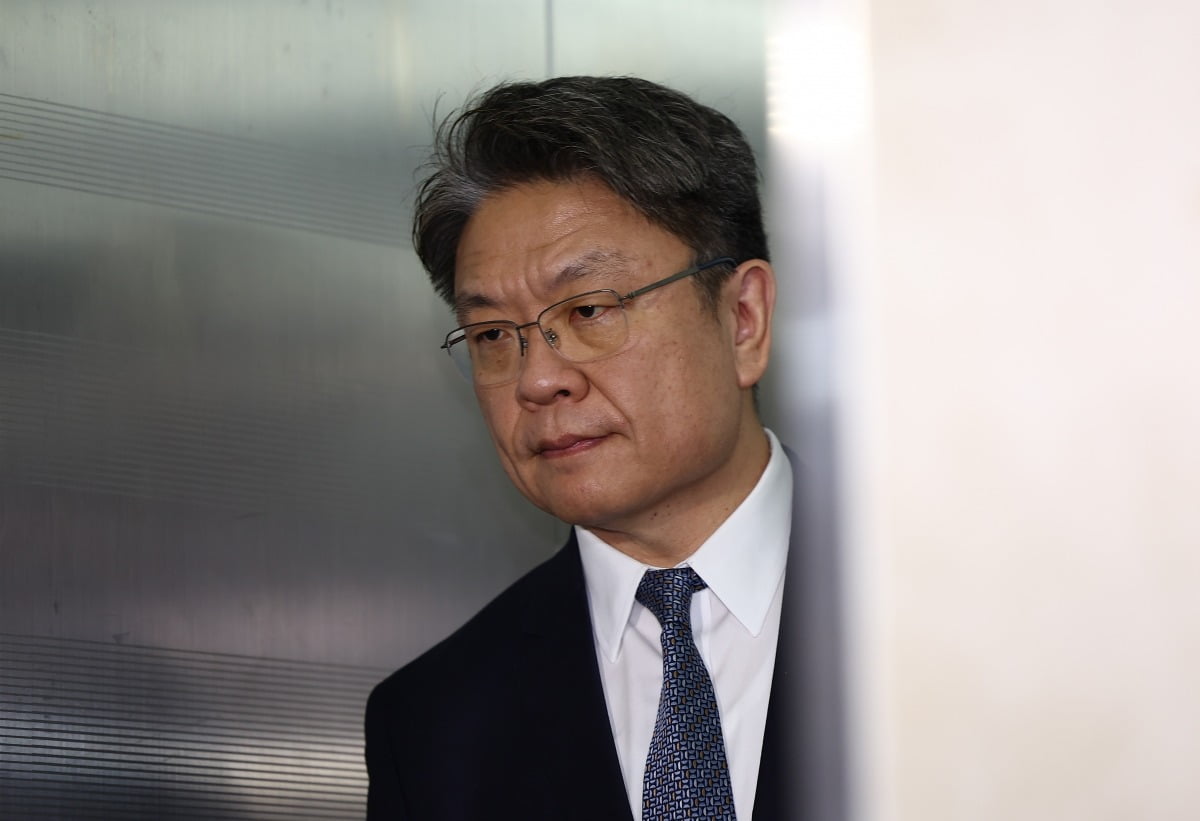 '이종섭 도피 의혹' 사건, 임성근·대장동 1심 재판부로 변경