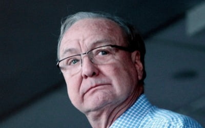 MLB·NHL·EPL 구단 이끈 '스포츠 구단 재벌' 톰 힉스 별세