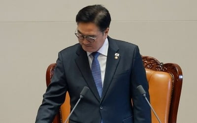 선관위 공무원, 친족 채용되면 의무 신고…선관위법 본회의 통과