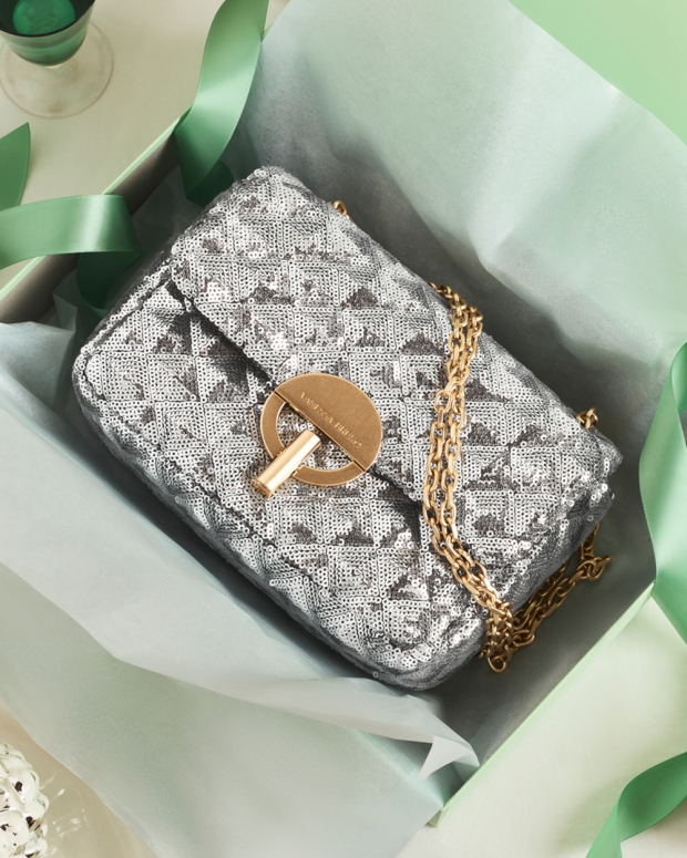 LF, 연말 소비 회복에 ‘파티 무드’ 귀환