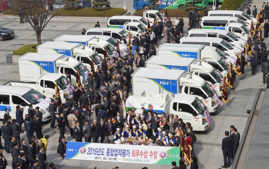 농업인 실익지원용 차량 전달식1