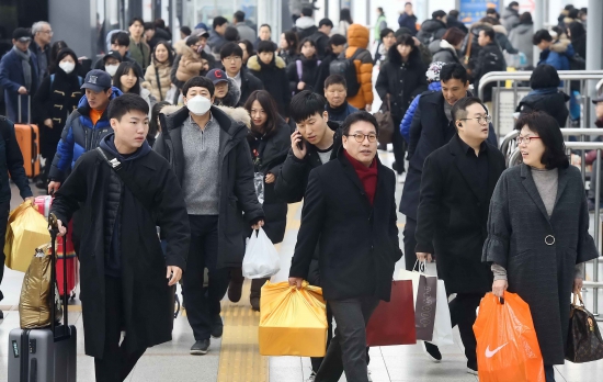 귀경객들로 붐비는 서울역